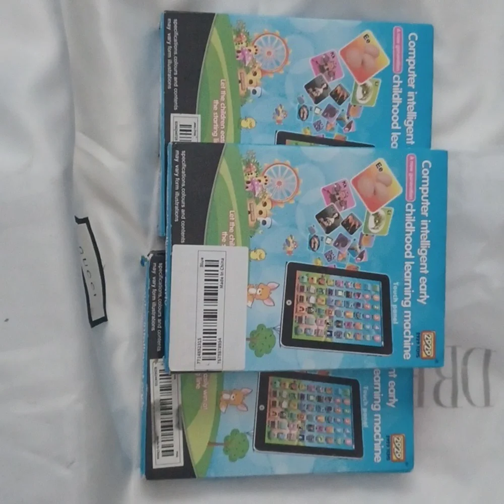 Kids comp teaches/sings abc's AND 133s